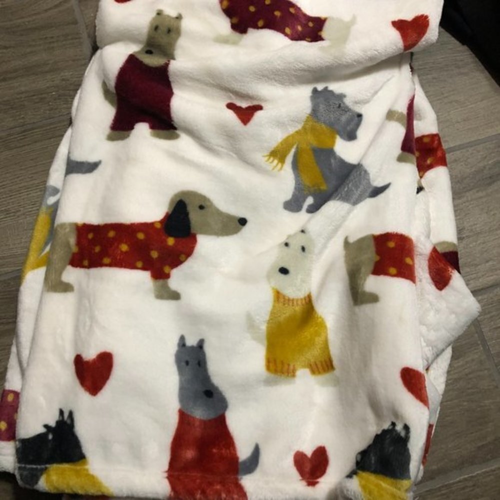 NWT boutique plush throw dachshund and dogs sweater and scarves
